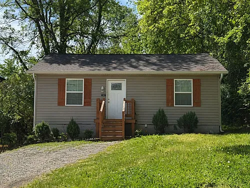 1206 Cedar St Photo 1