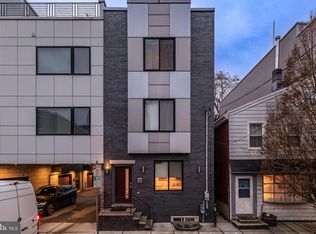 1121 Earl St, Philadelphia, PA 19125