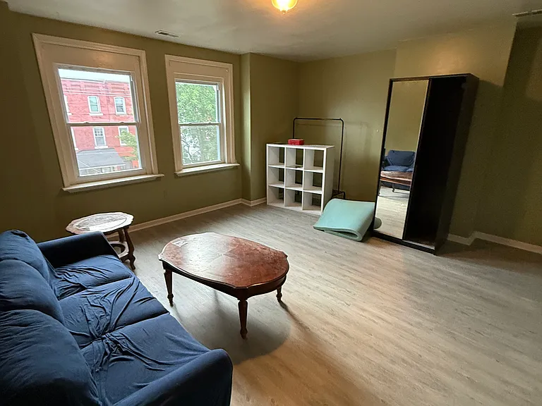 611 N 32nd St #3 — Photo 6