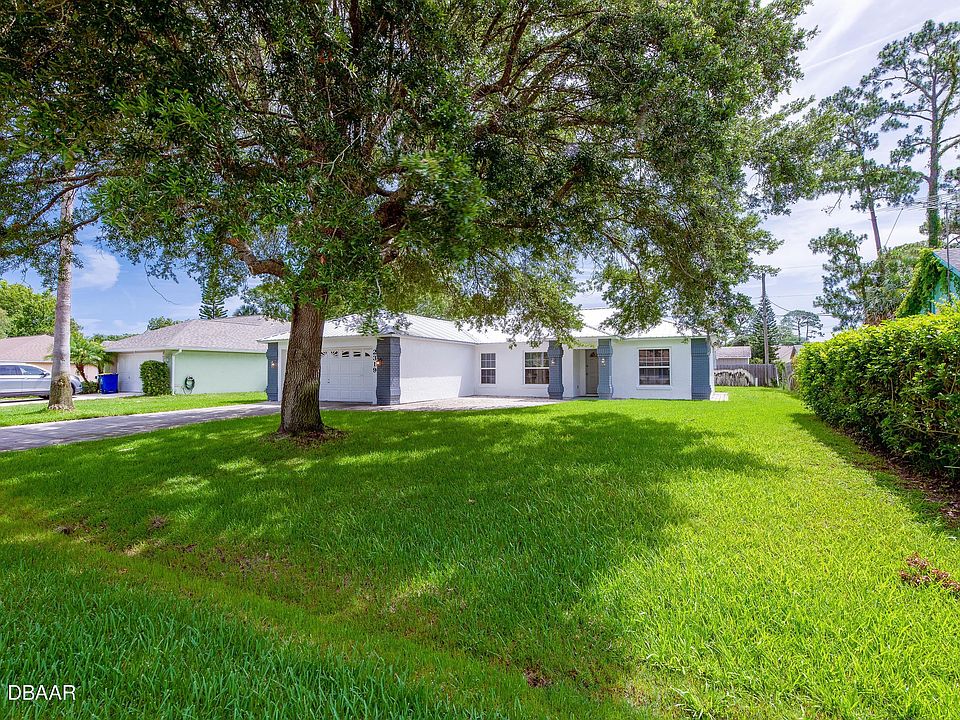 1st image of 2319 Woodland Dr
