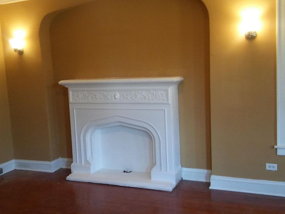 1st image of 8932 S Blackstone Ave #1