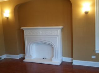 8932 S Blackstone Ave #1, Chicago, IL 60619