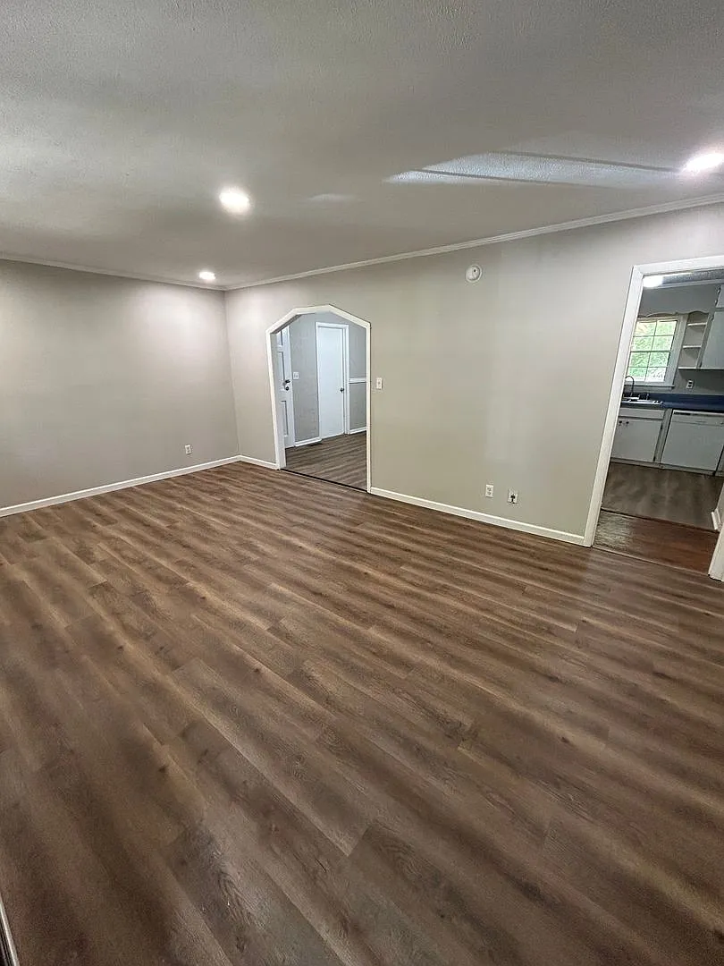 5402 Arrow Avenue — Photo 2