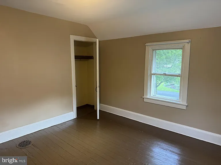 508 Warren Rd — Photo 16