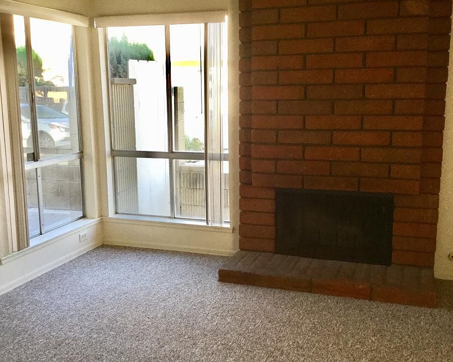 2nd image of 12335 Felson Pl