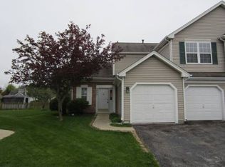 2420 Aspen Dr, Woodstock, IL 60098