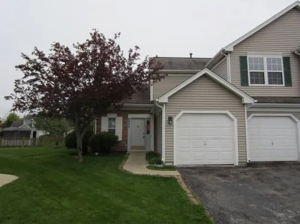 2420 Aspen Dr, Woodstock, IL 60098