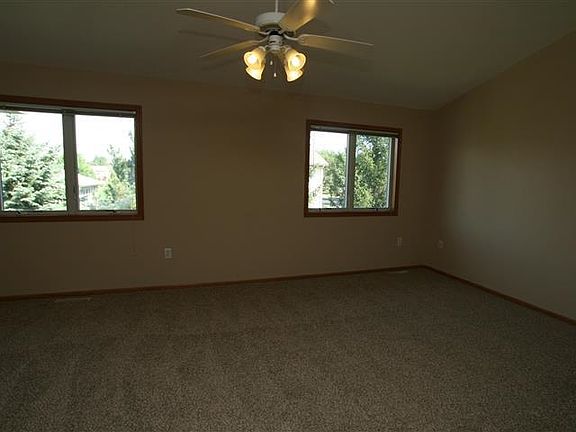 4th image of 630 Enterprise Dr #B