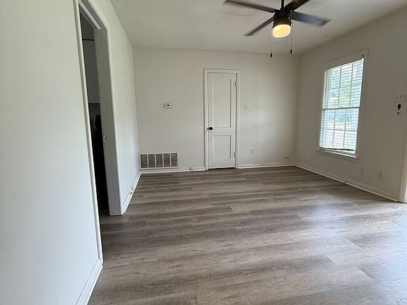 3rd image of 1205 NW 1st Ave