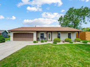 1707 Abbey Ct, New Haven, IN 46774