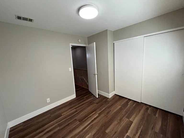 4844 Saginaw Cir — Photo 16