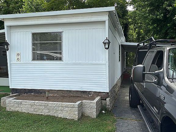 2nd image of 79 Ironwood Dr
