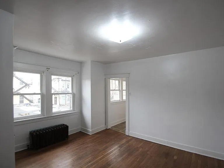 311 Franklin Ave #3 — Photo 11