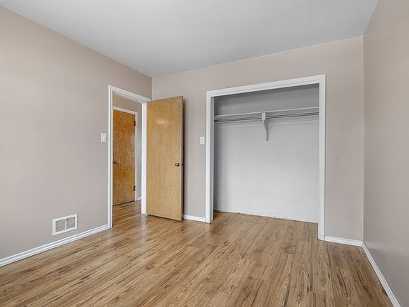 4th image of 11116 116th St NW Unit 1