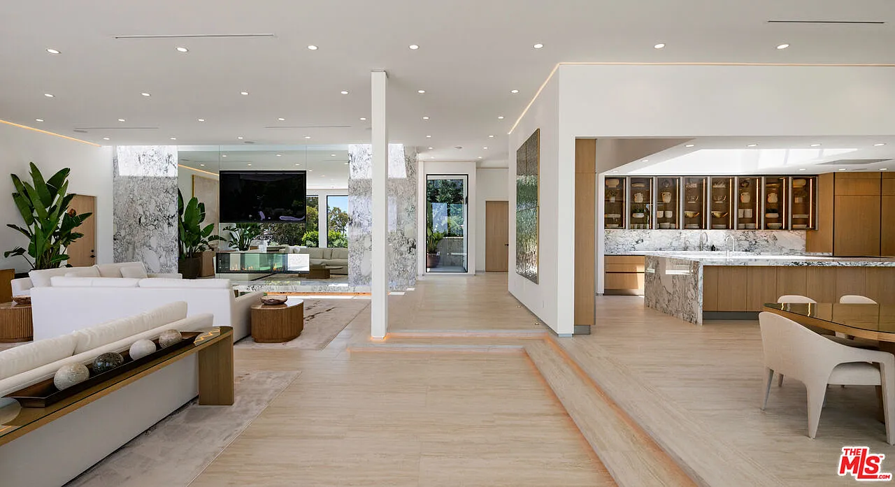 6 bed, 6.5 bath, $85,000 — Photo 3