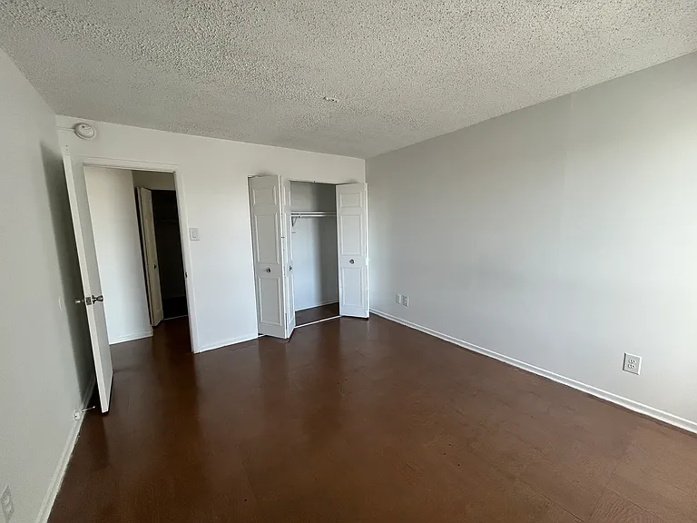 Brent Place — Photo 14