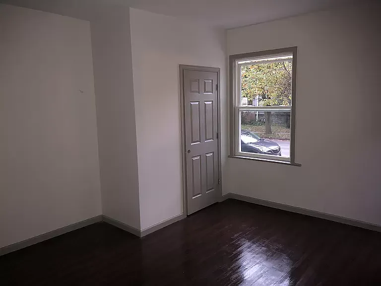 242 Ashland Ave #1 — Photo 8