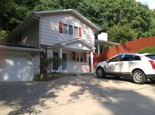223 Washington Pike, Wellsburg, WV 26070