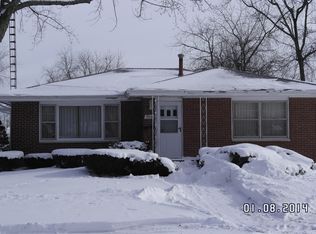 1334 Royal Dr, Montgomery, IL 60538
