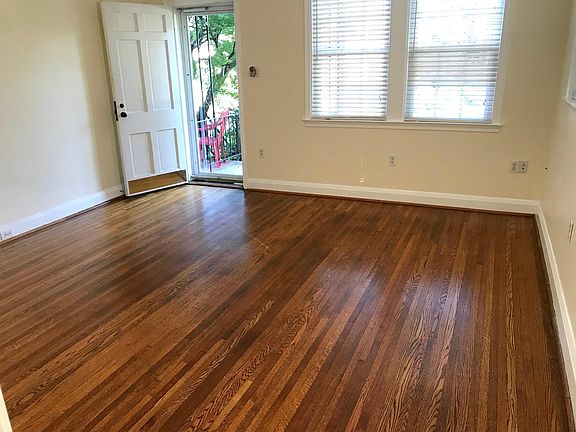 Living room, shows 2 of 4 windows