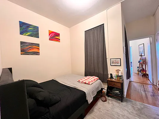 Rented by Compass | media 18