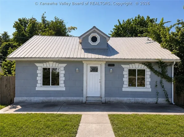 320 Birch St, Saint Albans, WV 25177