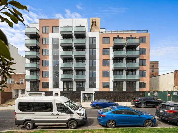 42-18 147th St #3J, Flushing, NY 11355