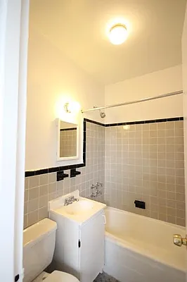 Rented by (Legacy) NY Quality Living Uptown | media 15