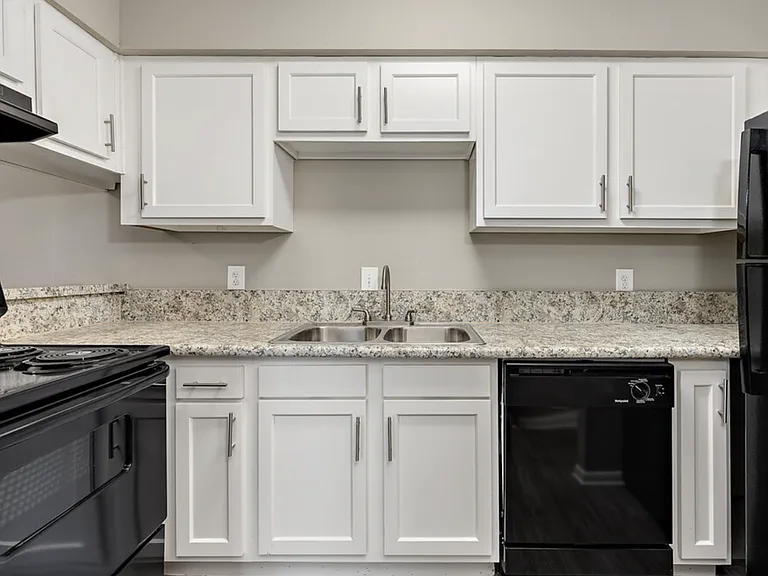 Volare Apartments - $99 MOVE IN SPECIAL!! — Photo 21