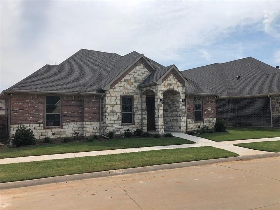 1st image of 3419 Fountain Way
