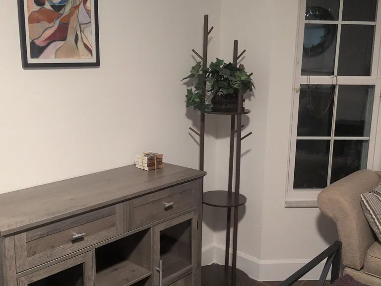 1426 Silverthorn Dr — Photo 28