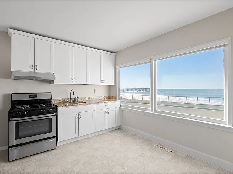 2 Carmel Ave #3 — Photo 4