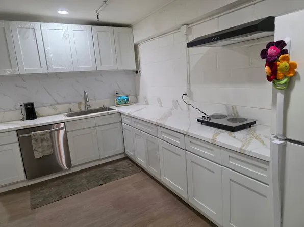 3000 S Grand Ave #1A, Los Angeles, CA 90007