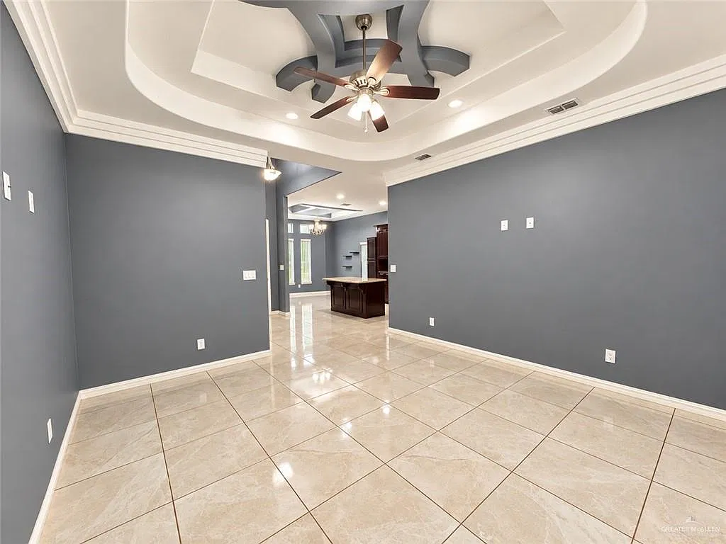 3 bed, 2.0 bath, 1486 sqft, $1,850 — Photo 2
