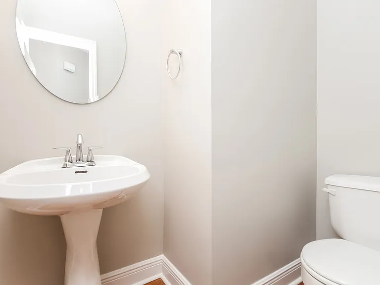 7038 Hillcrest Chase Ln — Photo 17