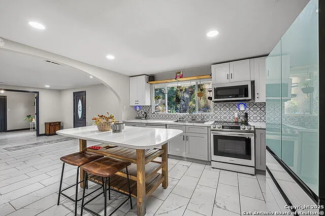 133 Alamo Dr — Photo 5