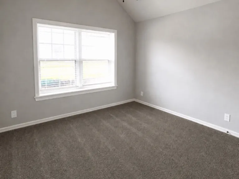 635 Meadows Cir — Photo 25