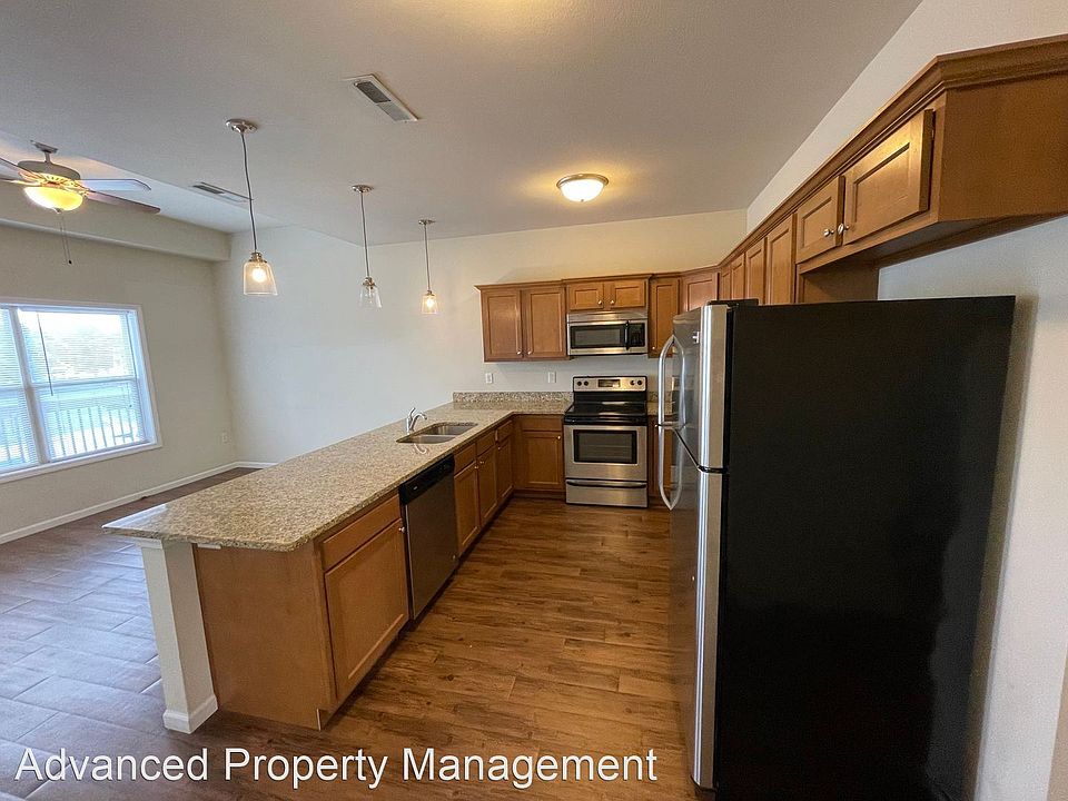 923 Thurston Street Apartment Rentals Manhattan, KS Zillow