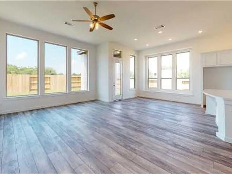 12131 Woodnote Ln — Photo 3