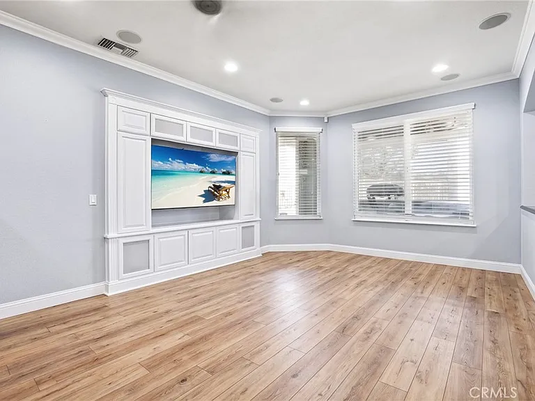 52 Touraine Pl — Photo 8