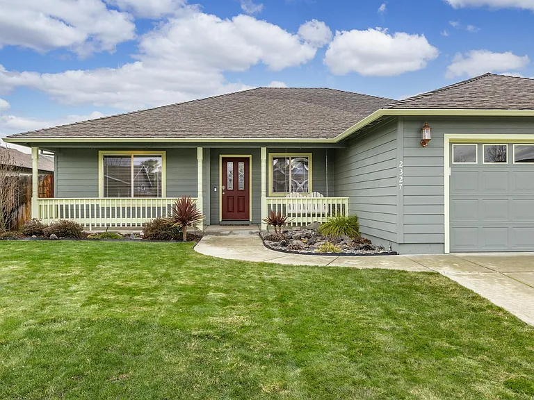 2327 Jeremy St — Photo 30
