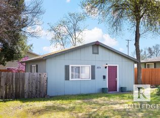 1074.5 Beall Ln UNIT B, Central Pt, OR 97502