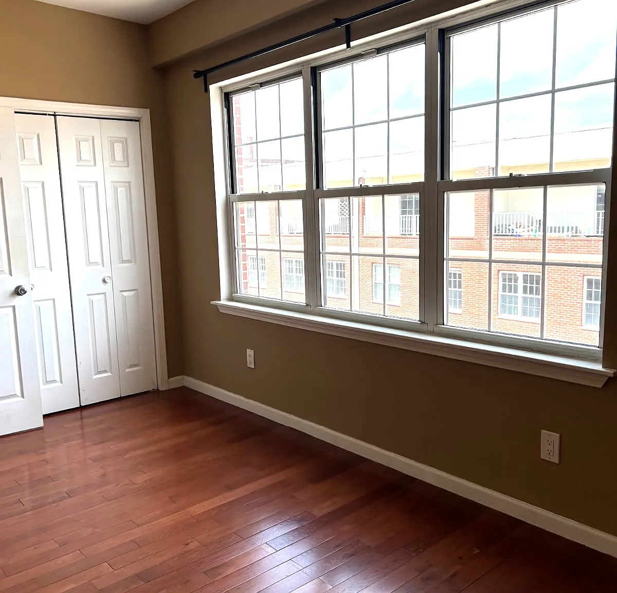 3 bed, 1726 sqft, $2,600 — Photo 3