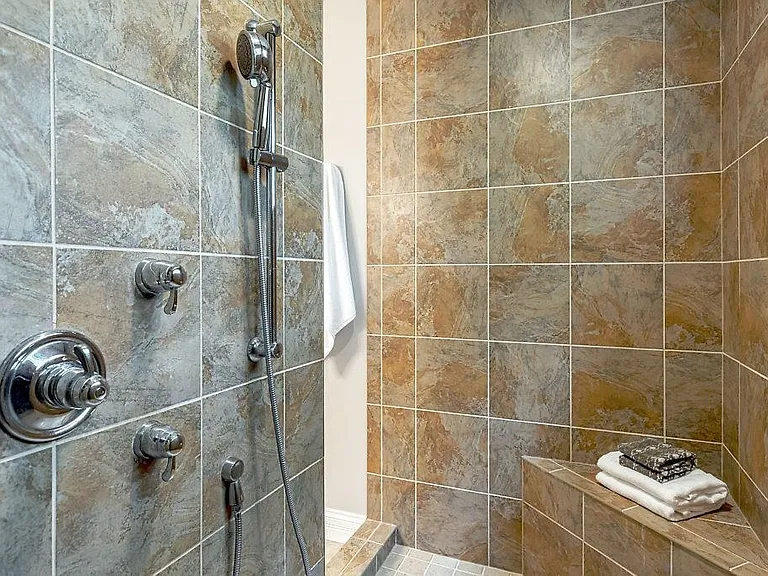 11910 Crystal Dr — Photo 10