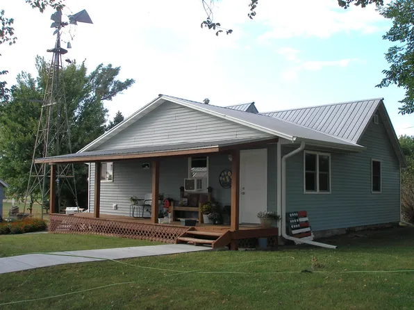 106 Minden St, Hazard, NE 68844