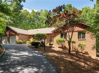 105 Greenleaf Dr #20, Flat Rock, NC 28731