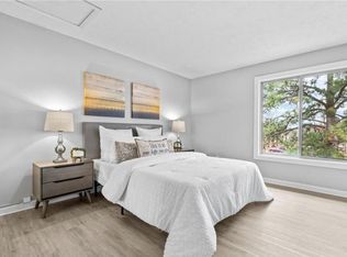 48 Pacific Dr, Hampton, VA 23666