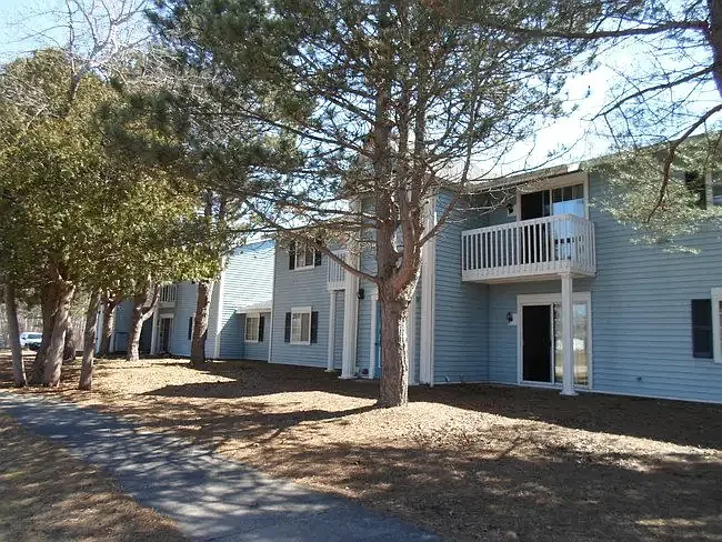 210 W Etherington St — Photo 1