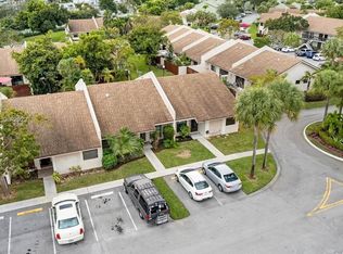 2720 S Oakland Forest Dr APT 802, Oakland Park, FL 33309