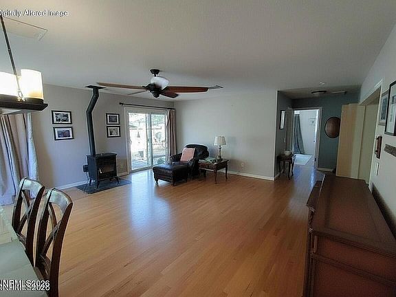 5th image of 1025 Primrose St